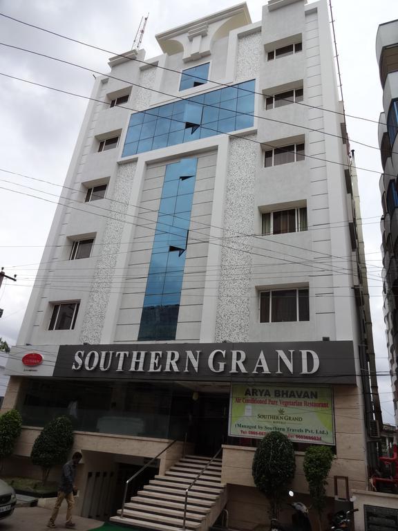 Hotel Southern Grand Vijayawada Exterior photo